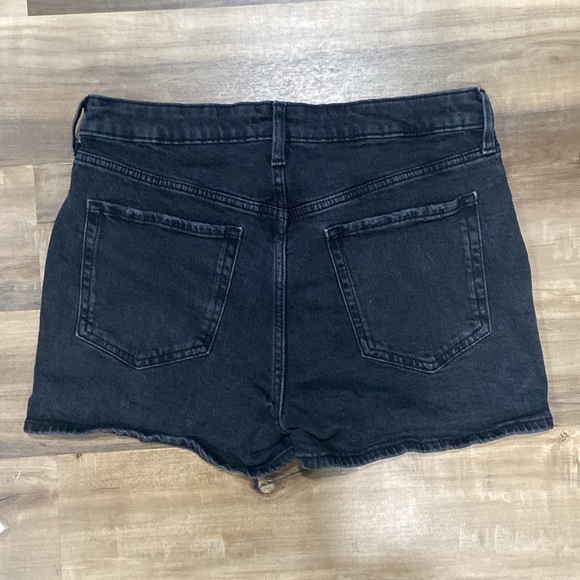 Old Navy O.G. Straight High Rise Shorts - Picture 2 of 7